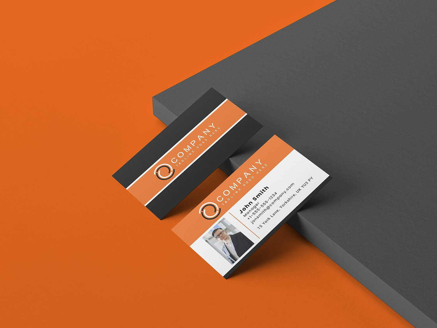 8_Photo card mockup.jpg